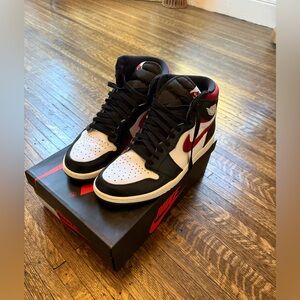 Jordan 1 Retro High Size 12 Black/Gym Red and White